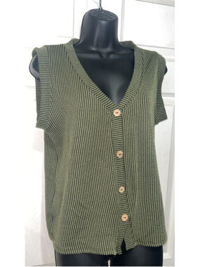Women's Modern Attraction Olive Green Ribbed Button-Front Top S